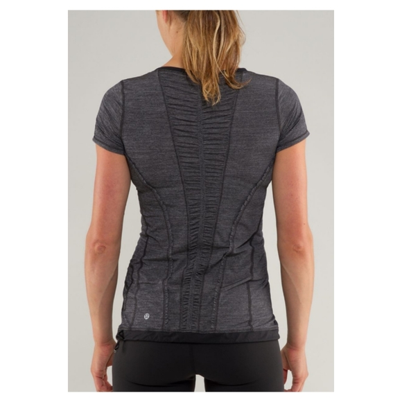 Lululemon Run: Silver Bullet Short Sleeve Tech - Heathered Black - Picture 7 of 11